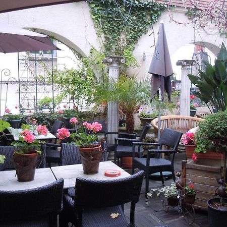 La Croix Blanche Hotel Montrichard Bagian luar foto