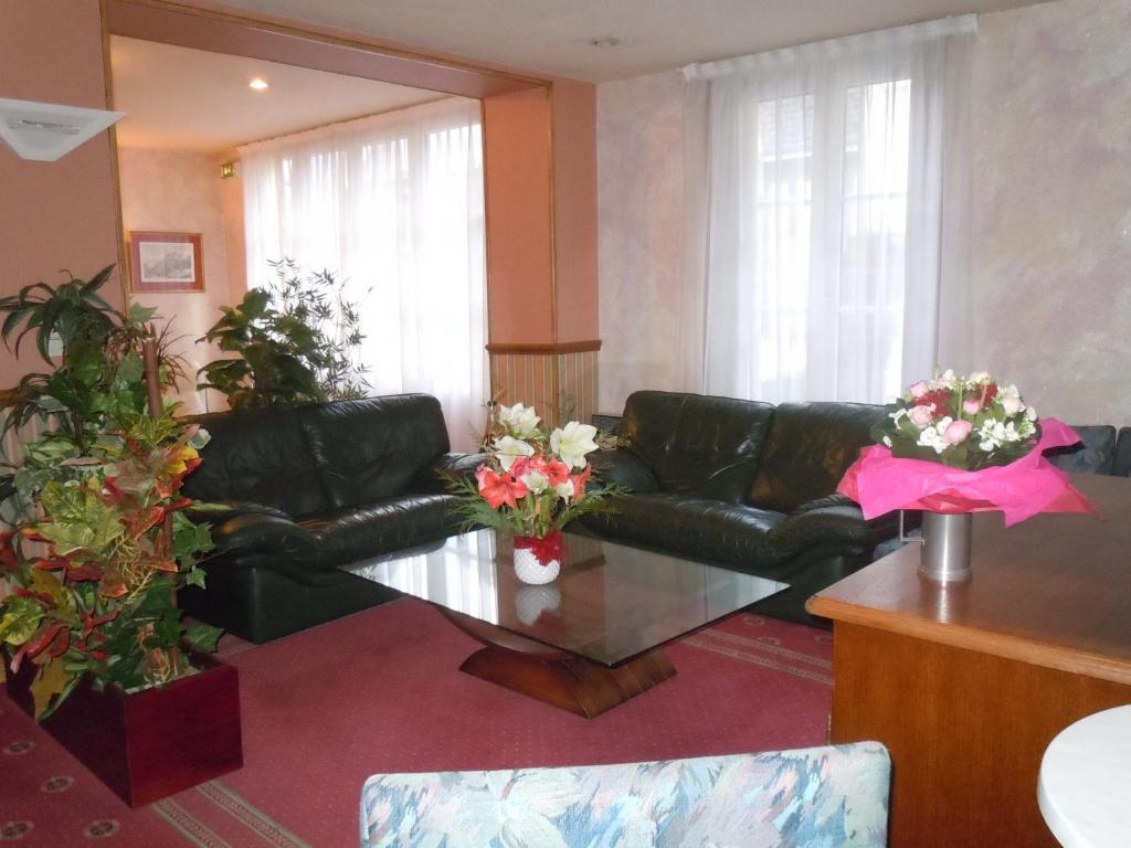 La Croix Blanche Hotel Montrichard Bagian luar foto
